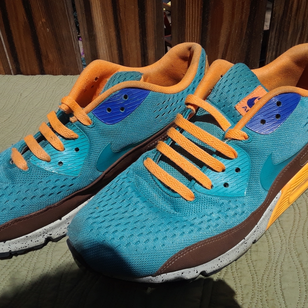 NIKE AIR MAX SIZE 11